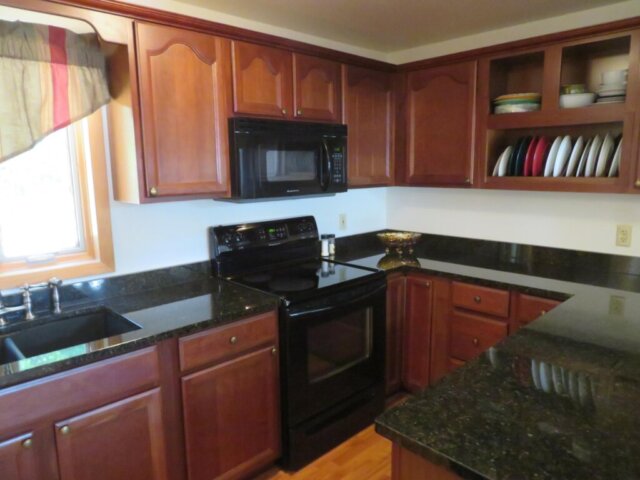 5977PoplarDriveMLS17
