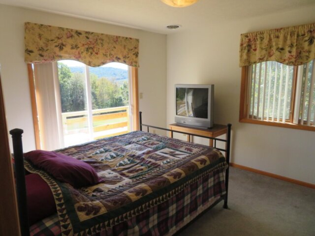 5977PoplarDriveMLS34